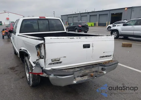 1998 Chevrolet S-10 Ls Fleetside из США, поврежденный, VIN 1GCCS19X2W8142504